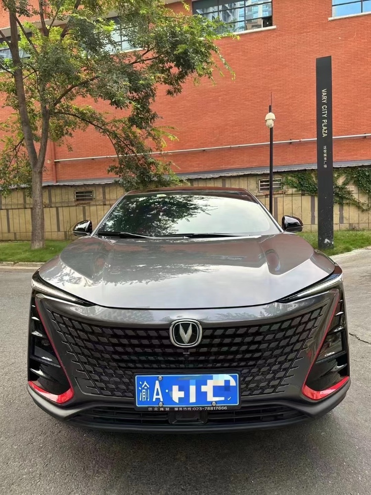 成都21年長安汽車UNI-T1