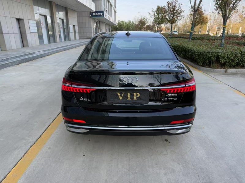济宁24年奥迪A6L9
