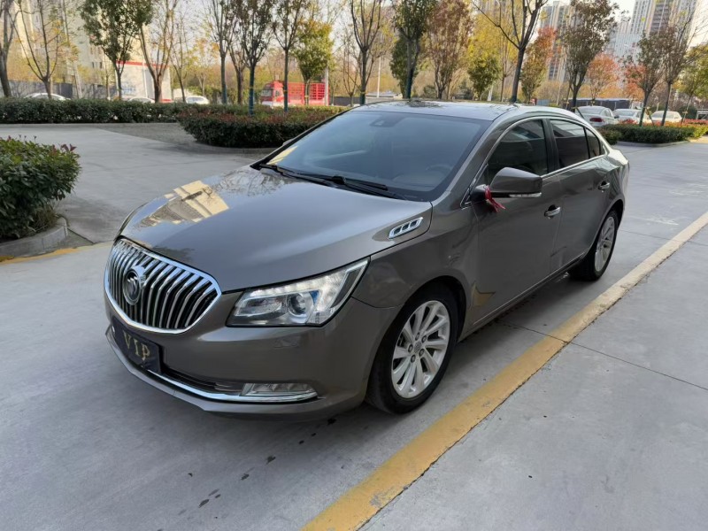 济宁15年别克君越3