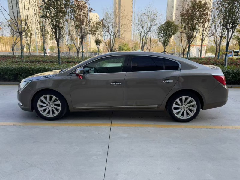 济宁15年别克君越7