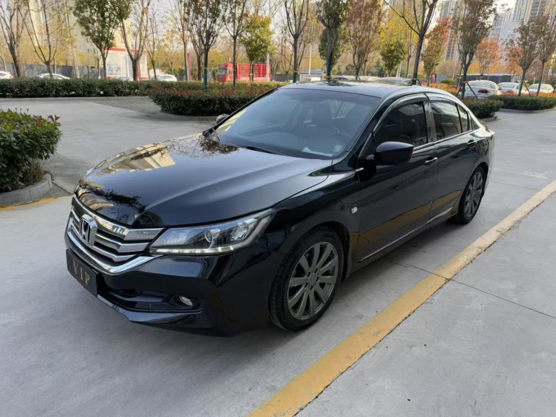 济宁15年本田雅阁3