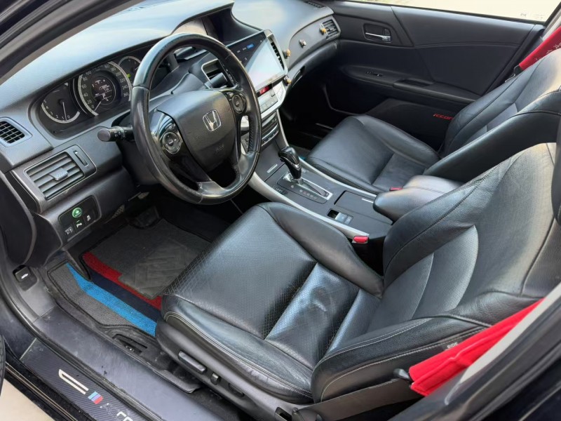 济宁15年本田雅阁4