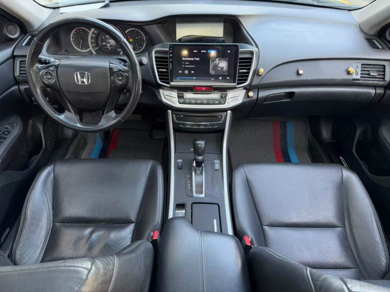 济宁15年本田雅阁5