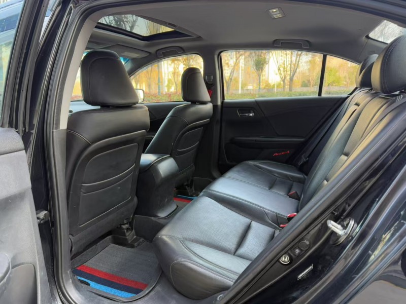 济宁15年本田雅阁6