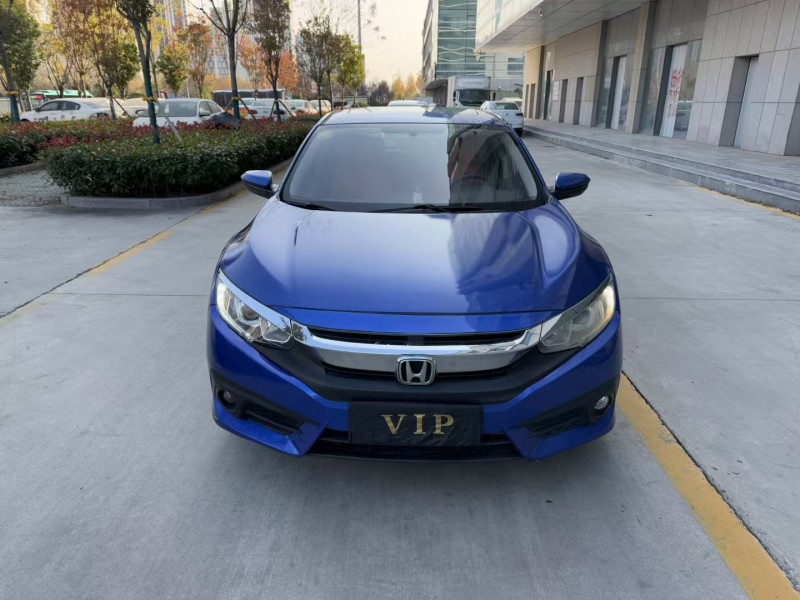 济宁18年本田思域1