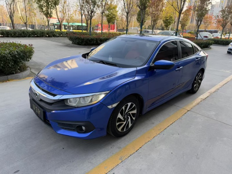 济宁18年本田思域2