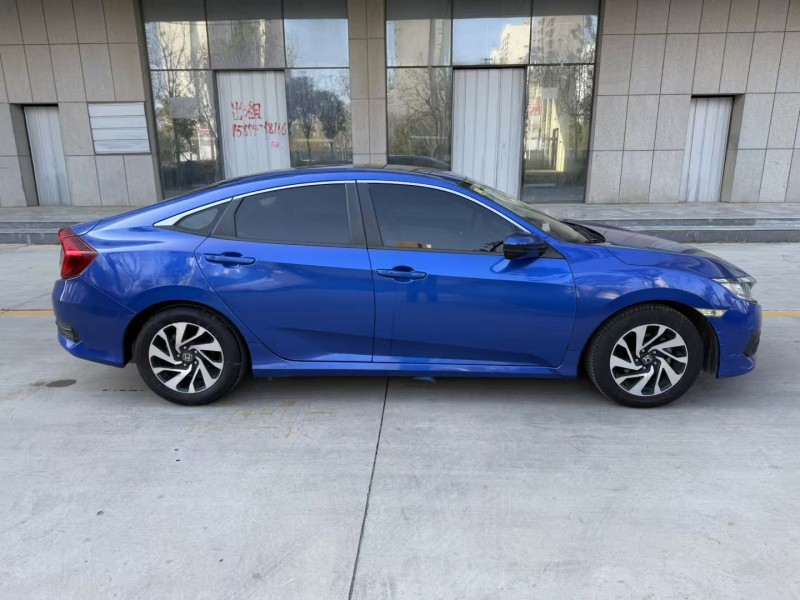 济宁18年本田思域8