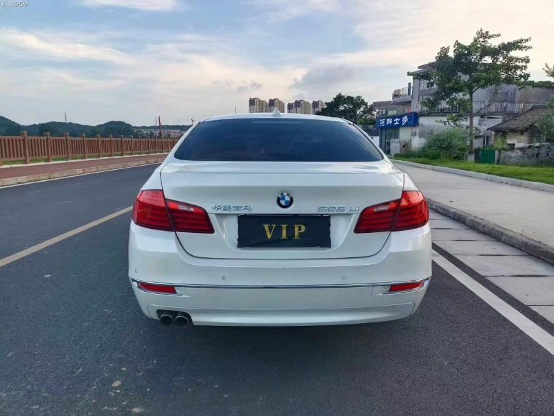 东莞17年宝马5系9