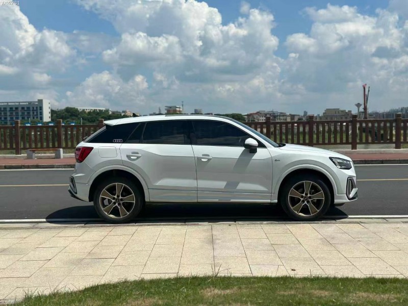 东莞22年奥迪Q27