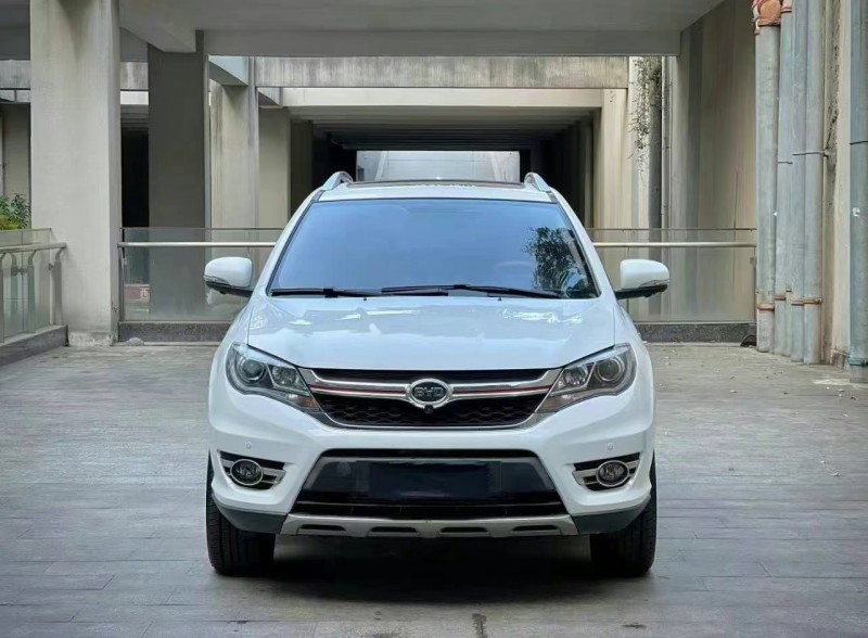 佛山17年比亚迪S71