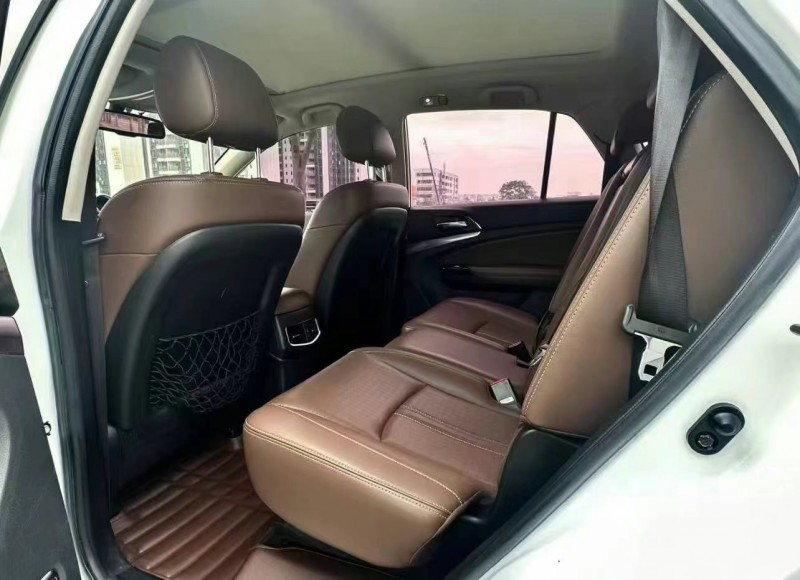 佛山17年比亚迪S75