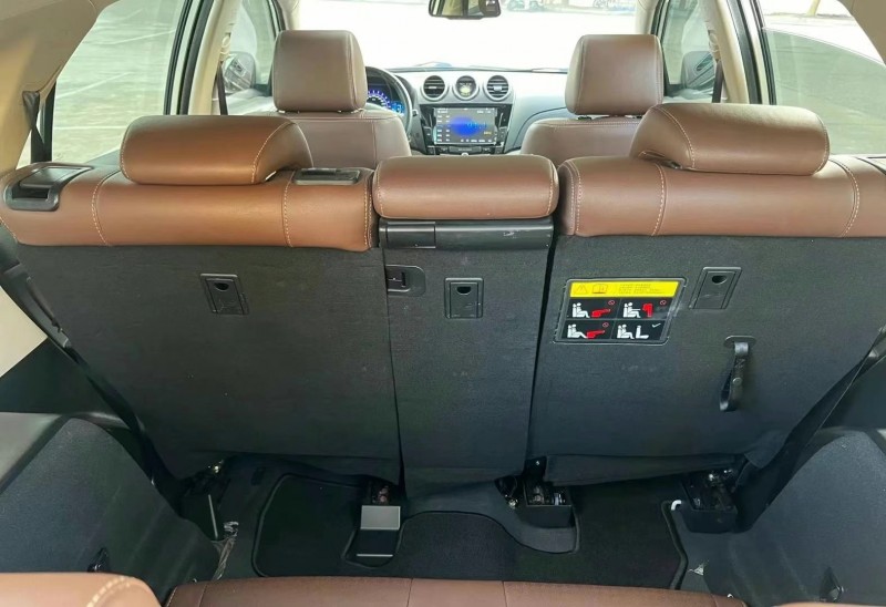 佛山17年比亚迪S76