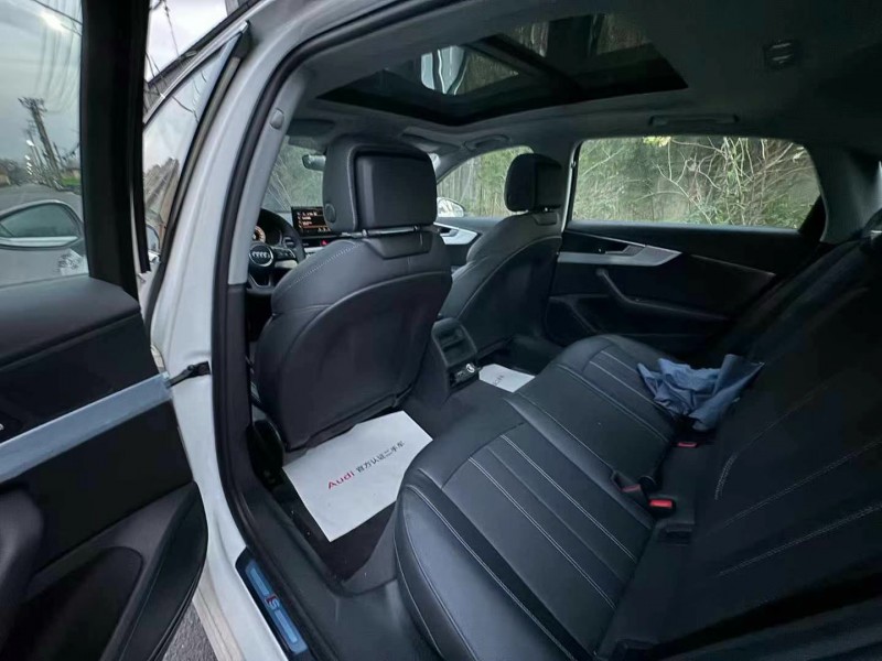 济宁23年奥迪A4L6