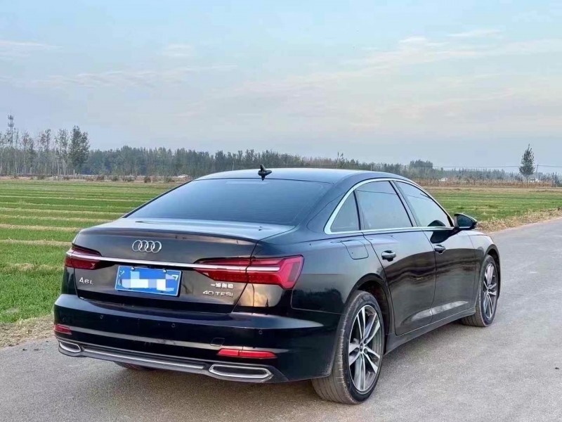 济宁22年奥迪A6L7