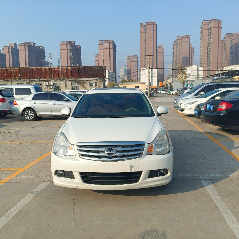 新鄉17年日產軒逸1