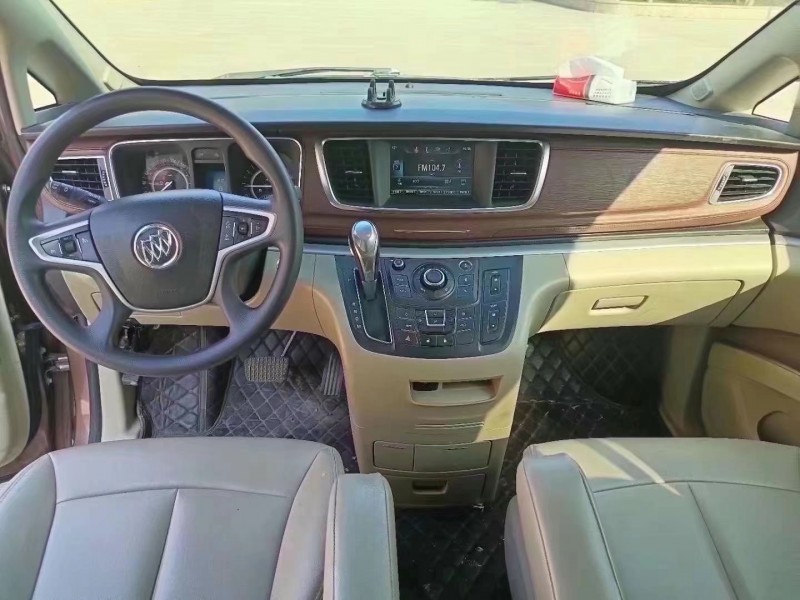 济宁20年别克GL84