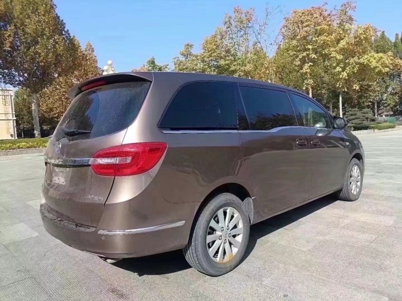 济宁20年别克GL85