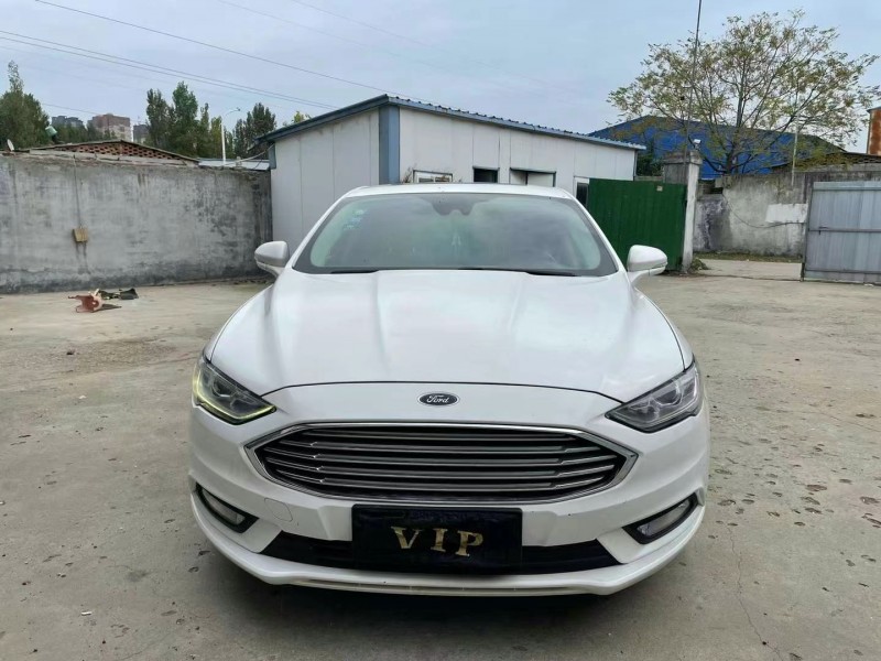 济宁17年福特蒙迪欧1