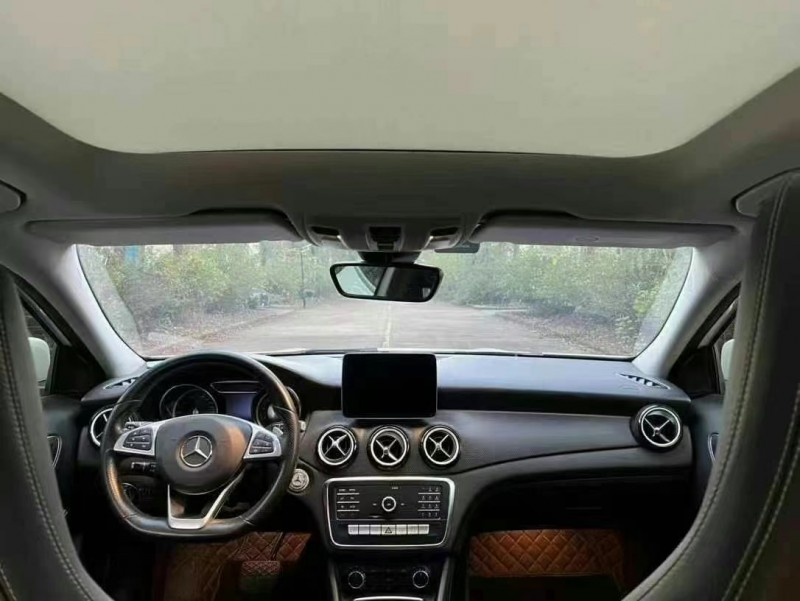 邵阳19年奔驰GLA7