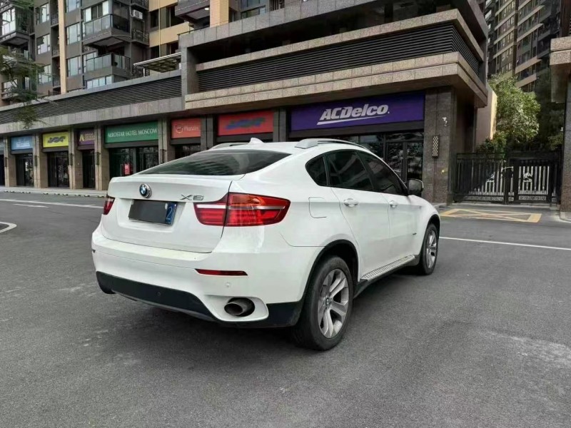 广州14年宝马X68
