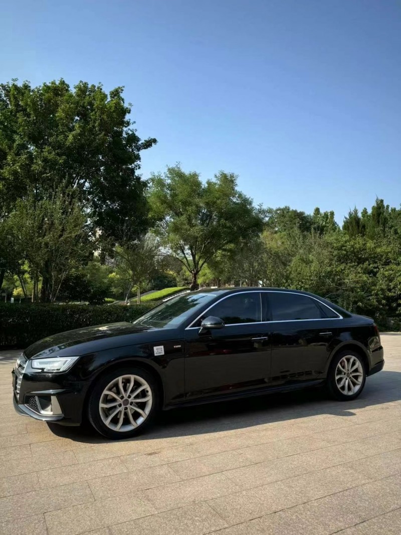 邢台19年奥迪A4L2