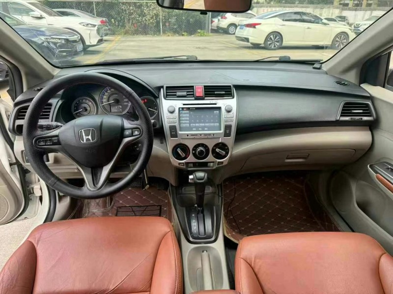 佛山14年本田锋范5