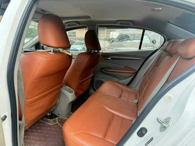 佛山14年本田锋范7