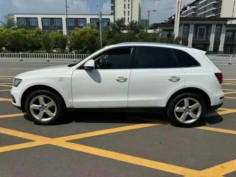 济宁16年奥迪Q53