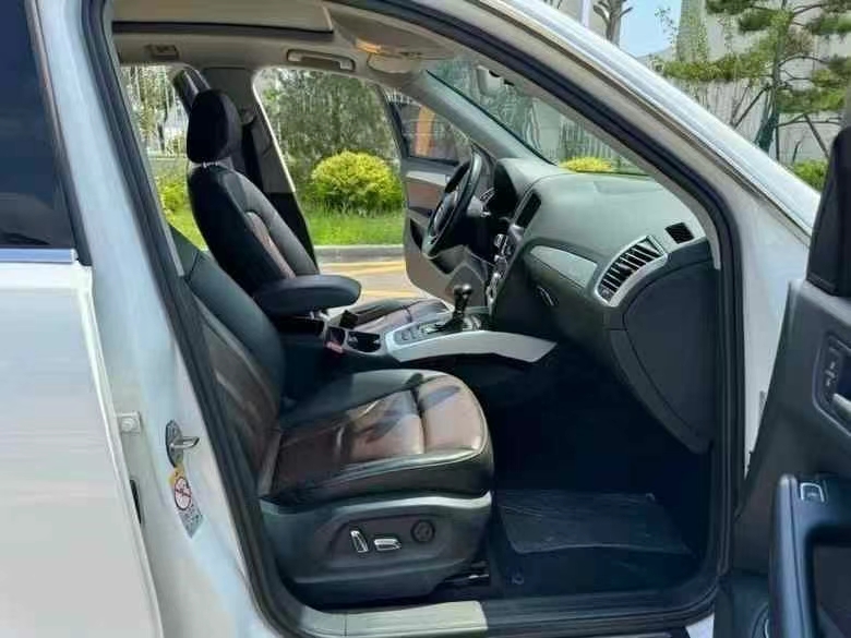 济宁16年奥迪Q56