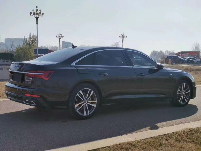 泰安21年奥迪A6L4