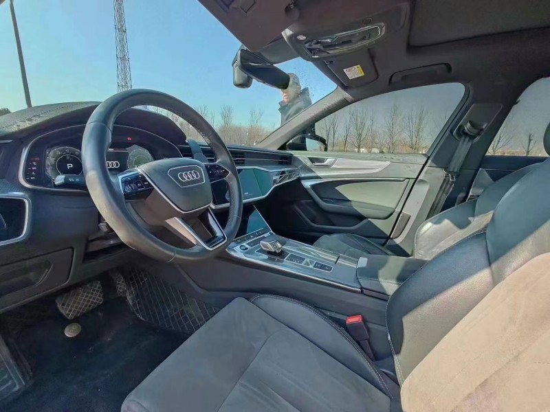 泰安21年奥迪A6L8