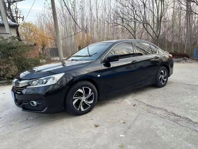 济宁16年本田雅阁3