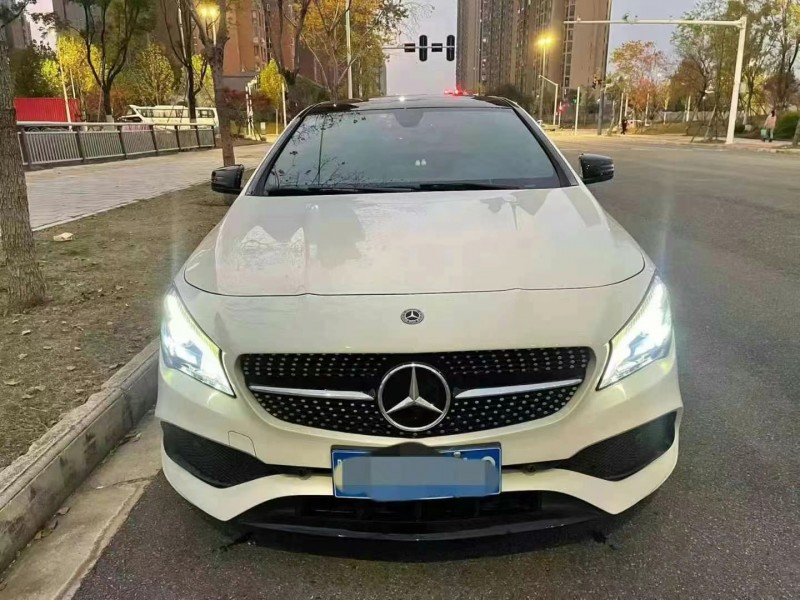 武汉18年奔驰CLA1