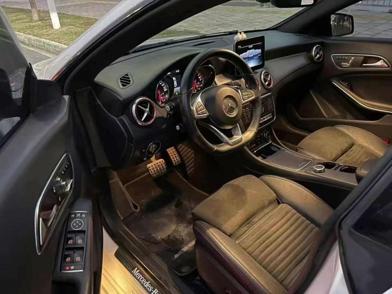 武汉18年奔驰CLA4