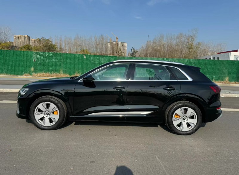 枣庄24年奥迪Q58