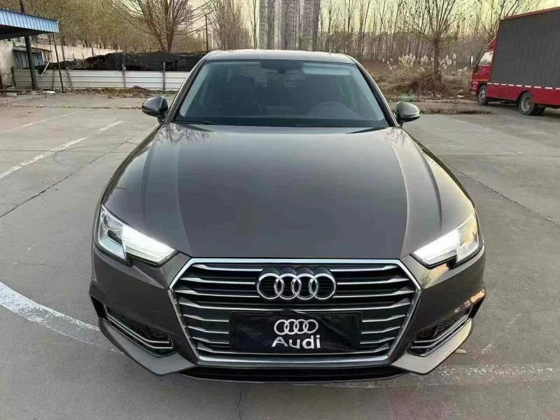 济宁19年奥迪A4L1