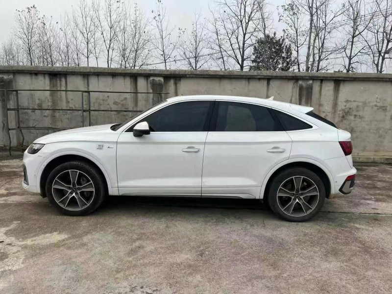 广州22年奥迪Q56