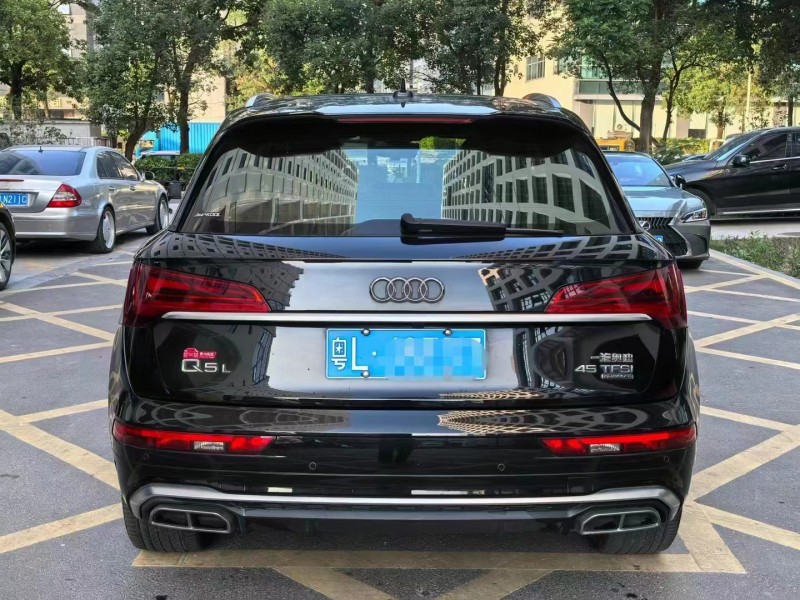 深圳22年奥迪Q59