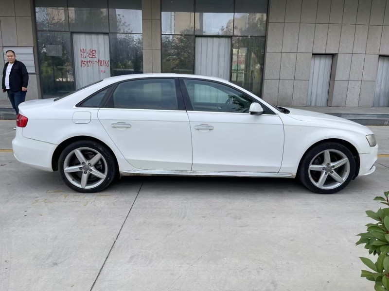 济宁16年奥迪A4L7