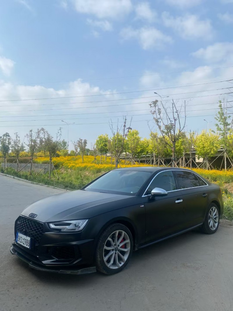 青岛17年奥迪A4L3