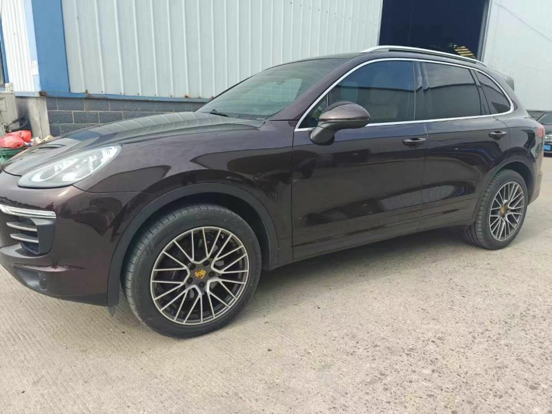 邵阳17年保时捷卡宴4