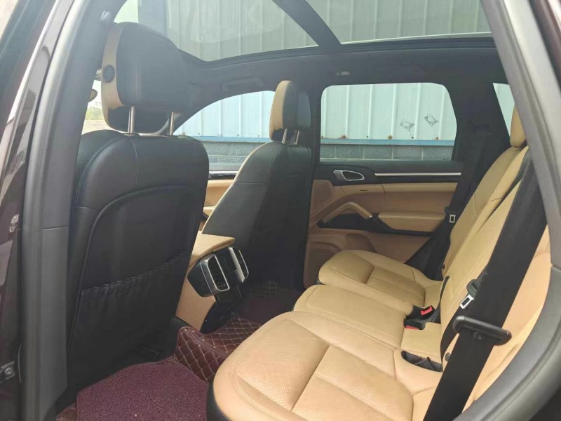 邵阳17年保时捷卡宴5