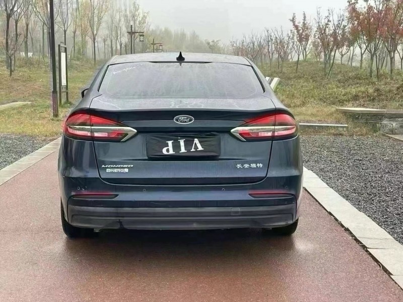 泰安19年福特蒙迪欧9