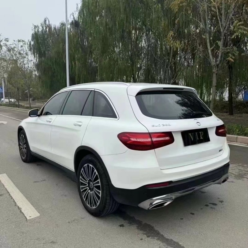 济宁19年奔驰GLC5