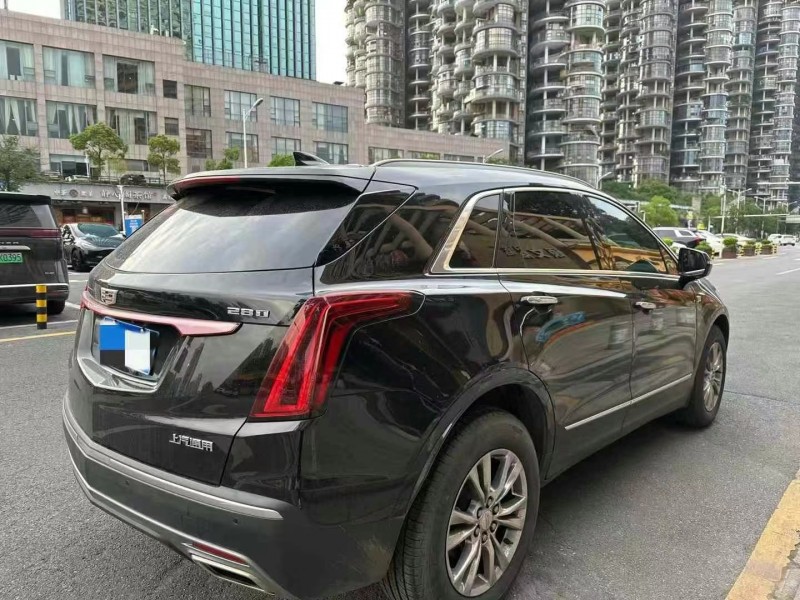 益阳20年凯迪拉克XT52