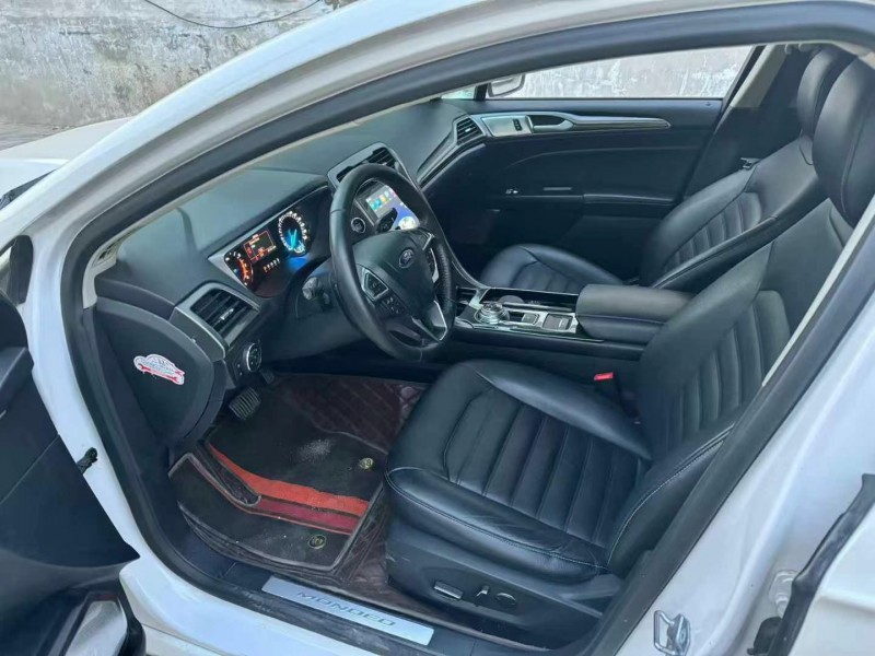 保定18年福特蒙迪欧6