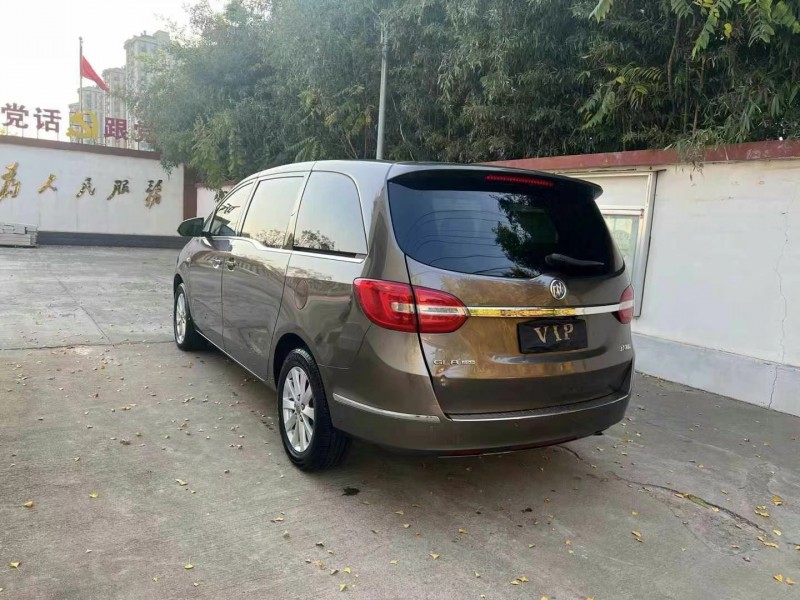 济宁18年别克GL88