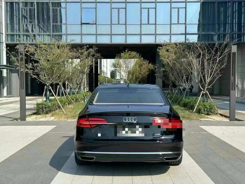 青岛11年奥迪A8L9