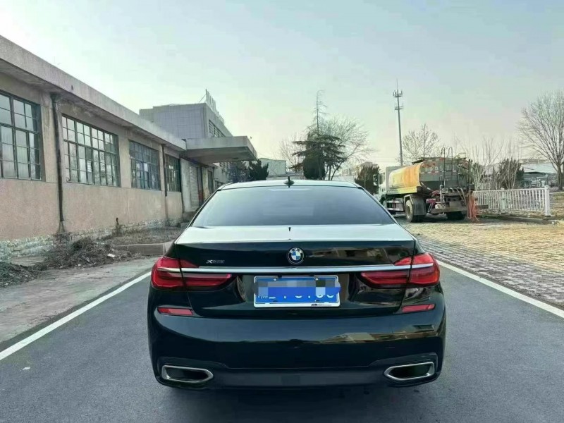 枣庄19年宝马7系8