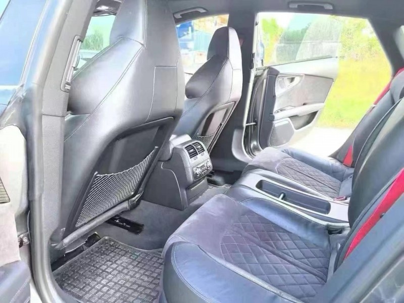 广州17年奥迪RS74